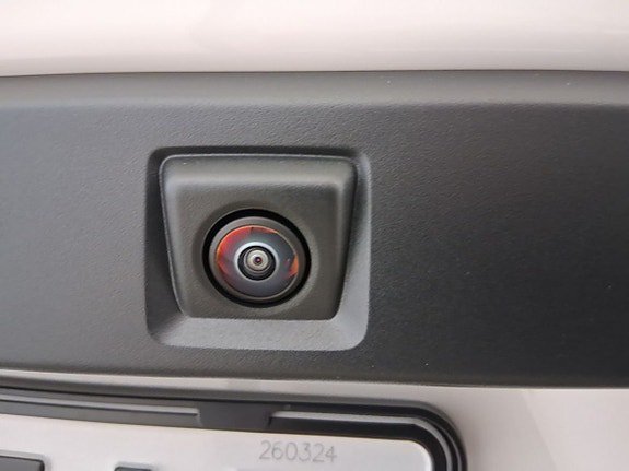 Vehicle Image 14