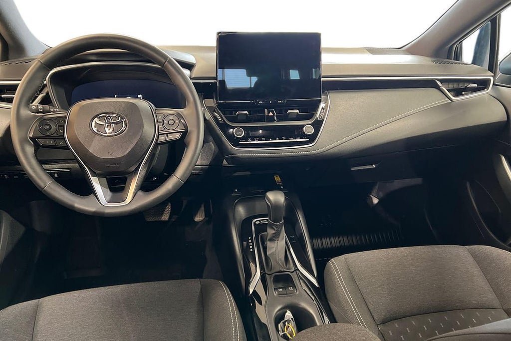 Vehicle Image 10