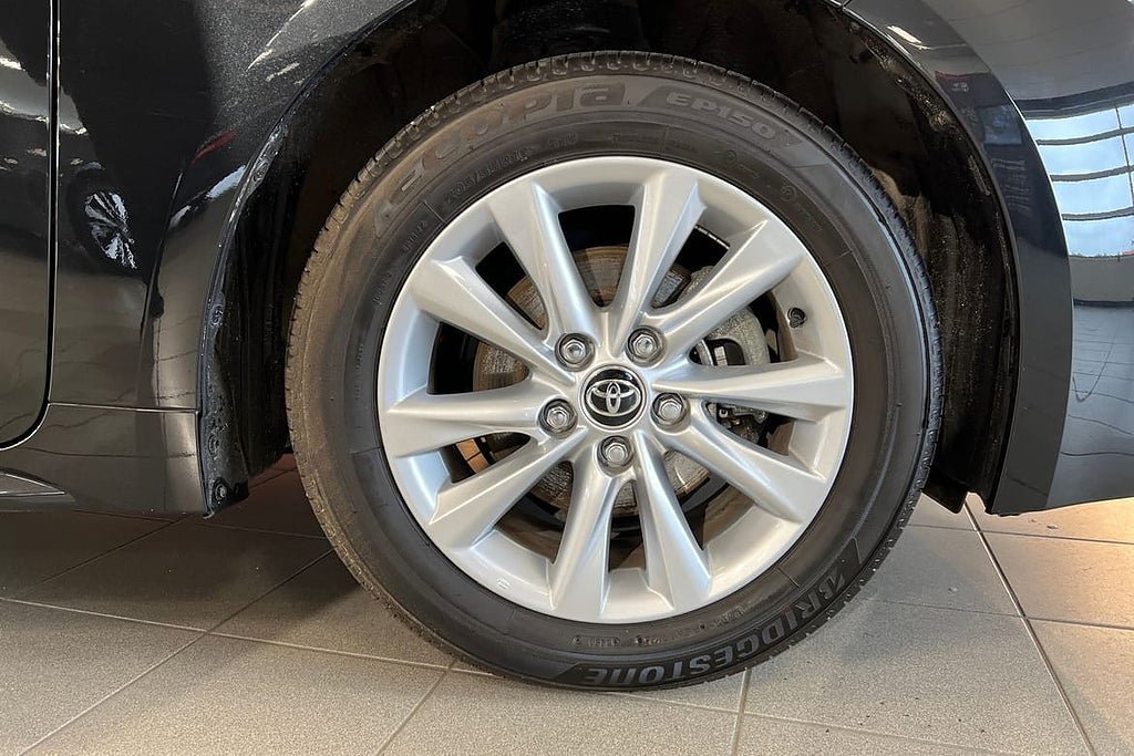 Vehicle Image 17