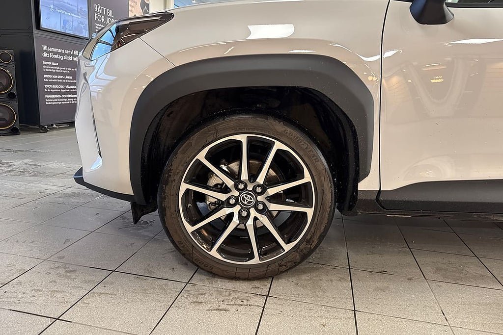Vehicle Image 18