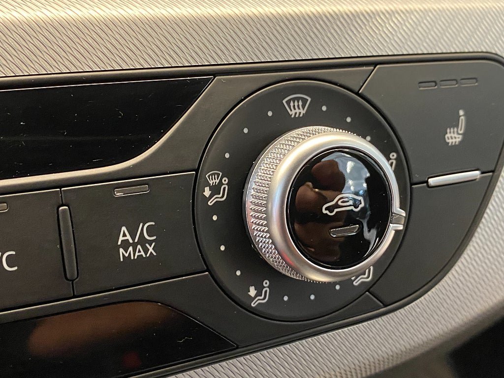 Vehicle Image 50
