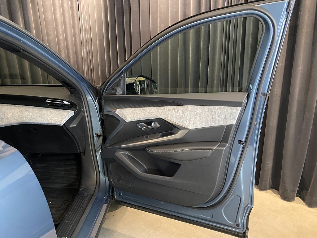 Vehicle Image 39
