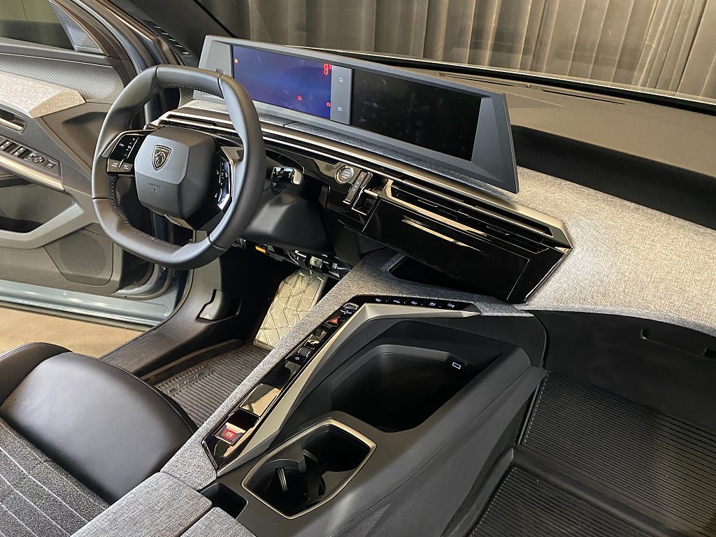 Vehicle Image 41