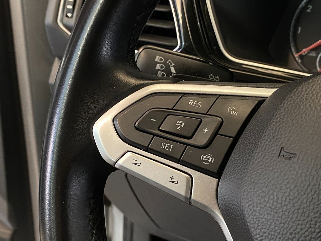 Vehicle Image 52