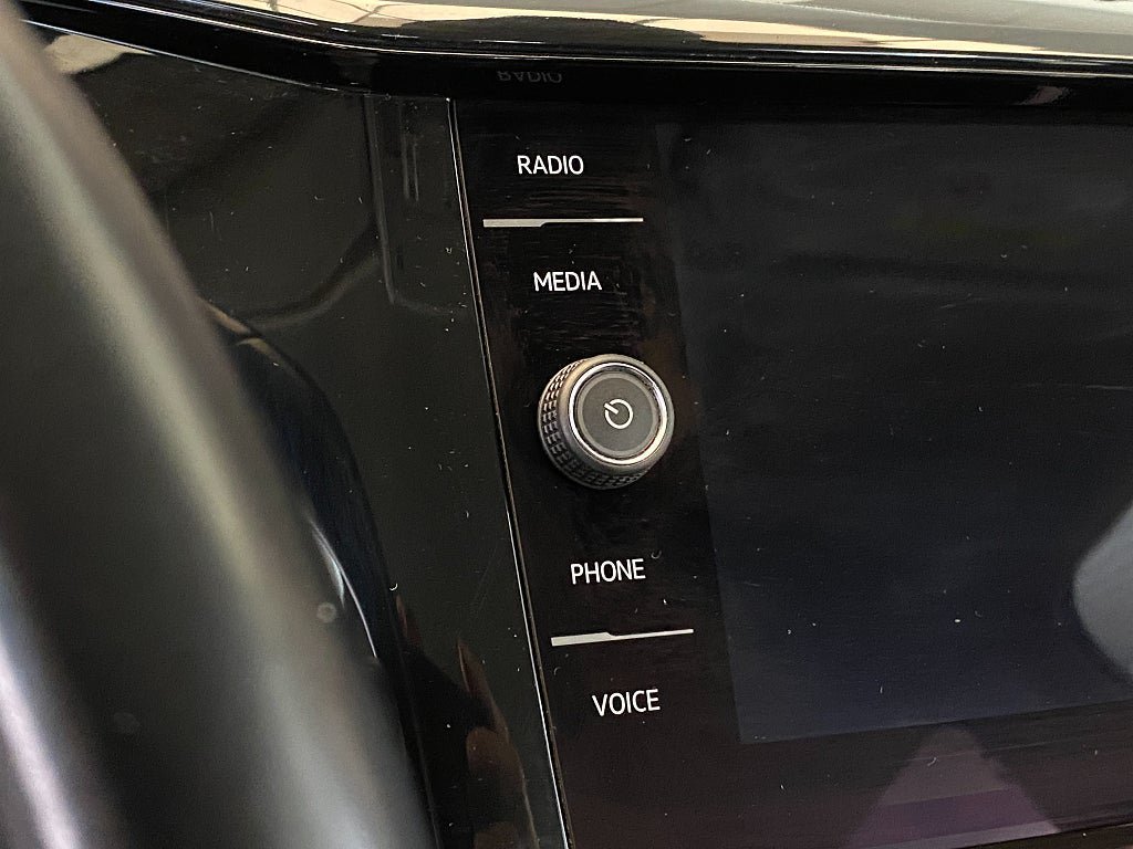 Vehicle Image 60
