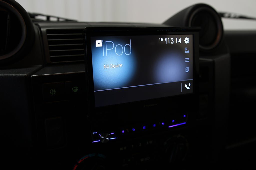 Vehicle Image 9