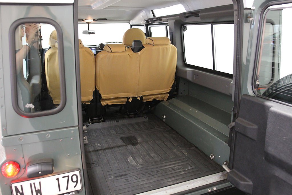 Vehicle Image 12