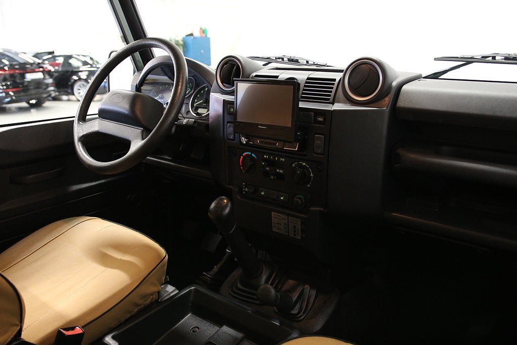 Vehicle Image 15