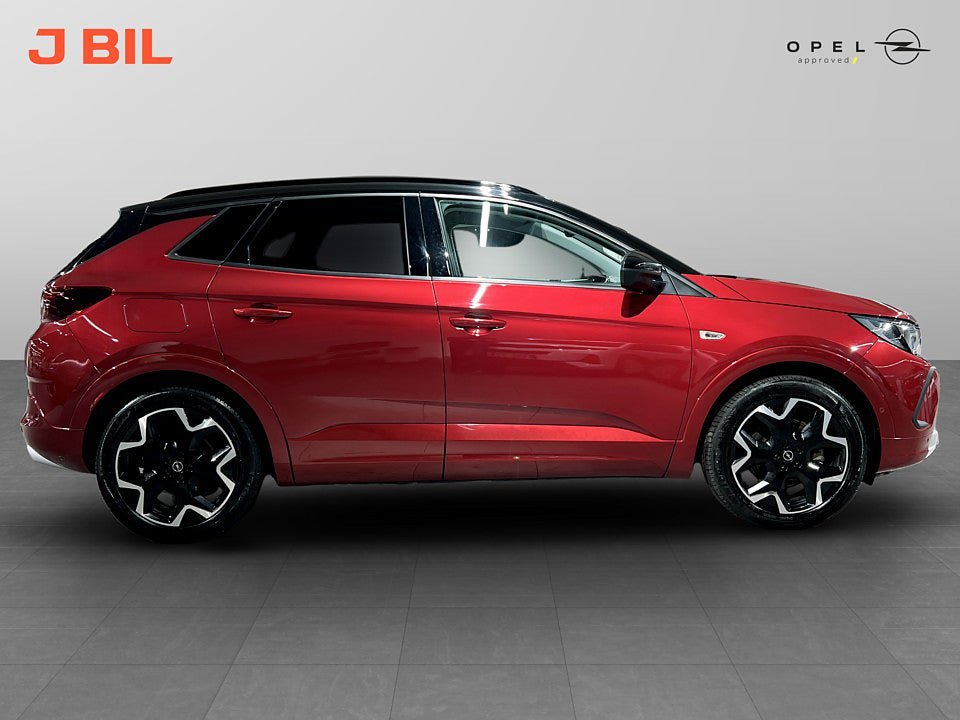 Vehicle Image 14