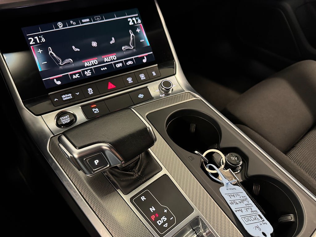 Vehicle Image 22