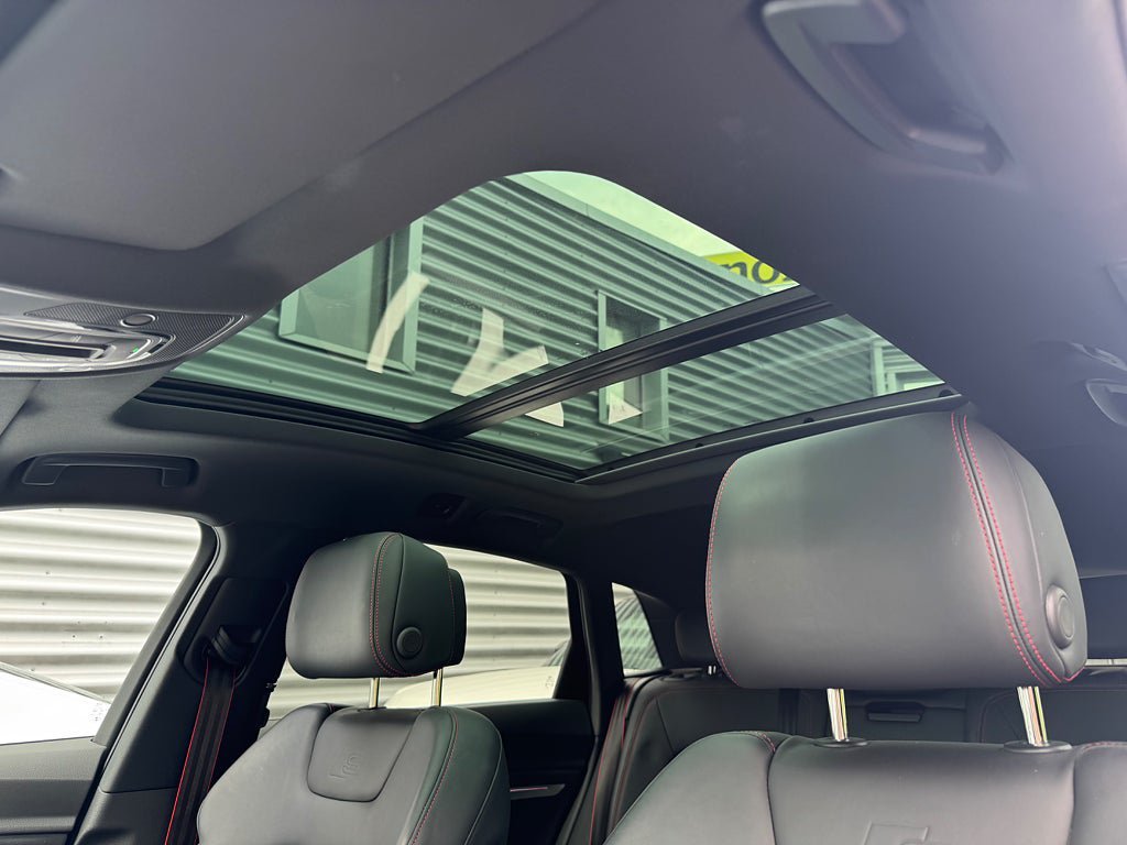 Vehicle Image 18
