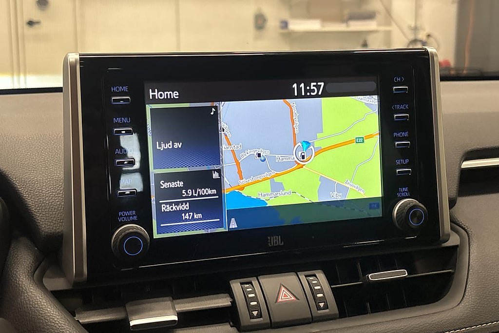 Vehicle Image 16