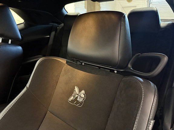 Vehicle Image 24