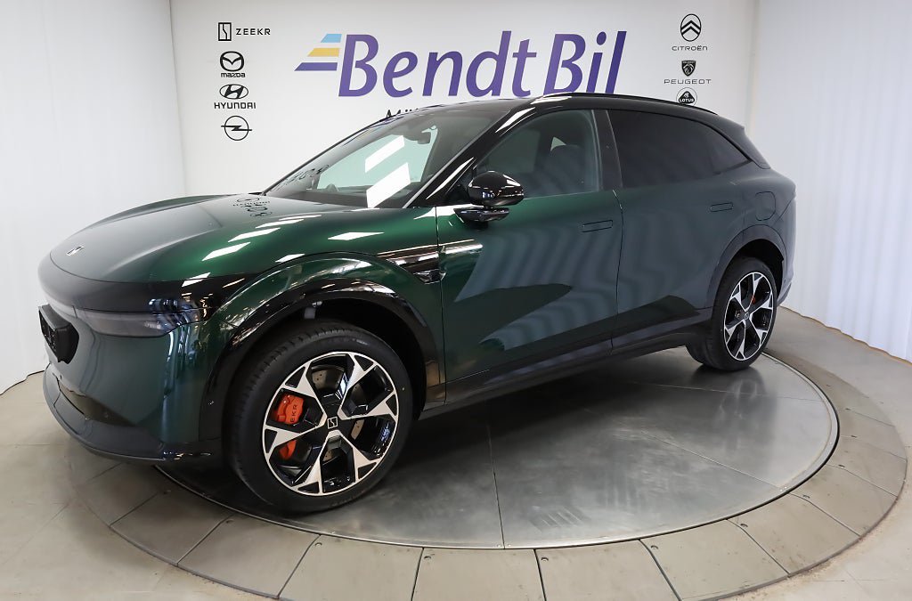 Vehicle Image 5