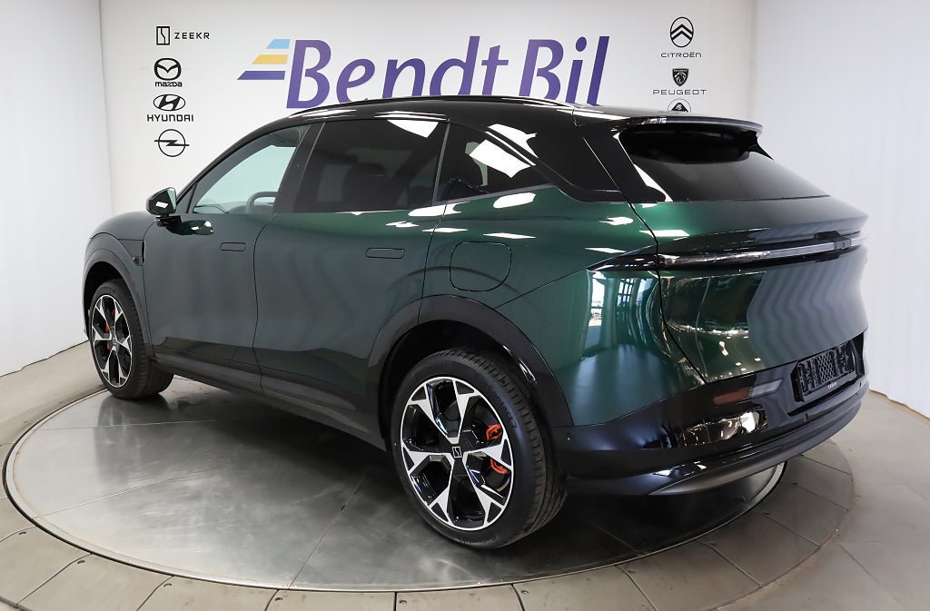 Vehicle Image 7
