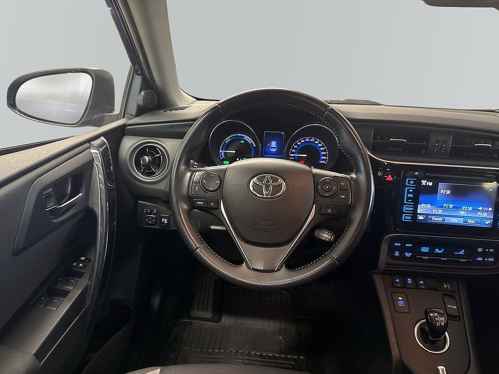 Vehicle Image 9