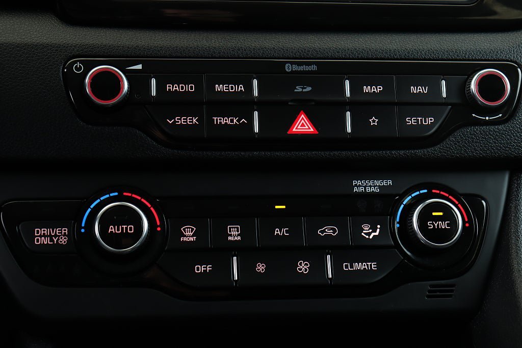 Vehicle Image 17