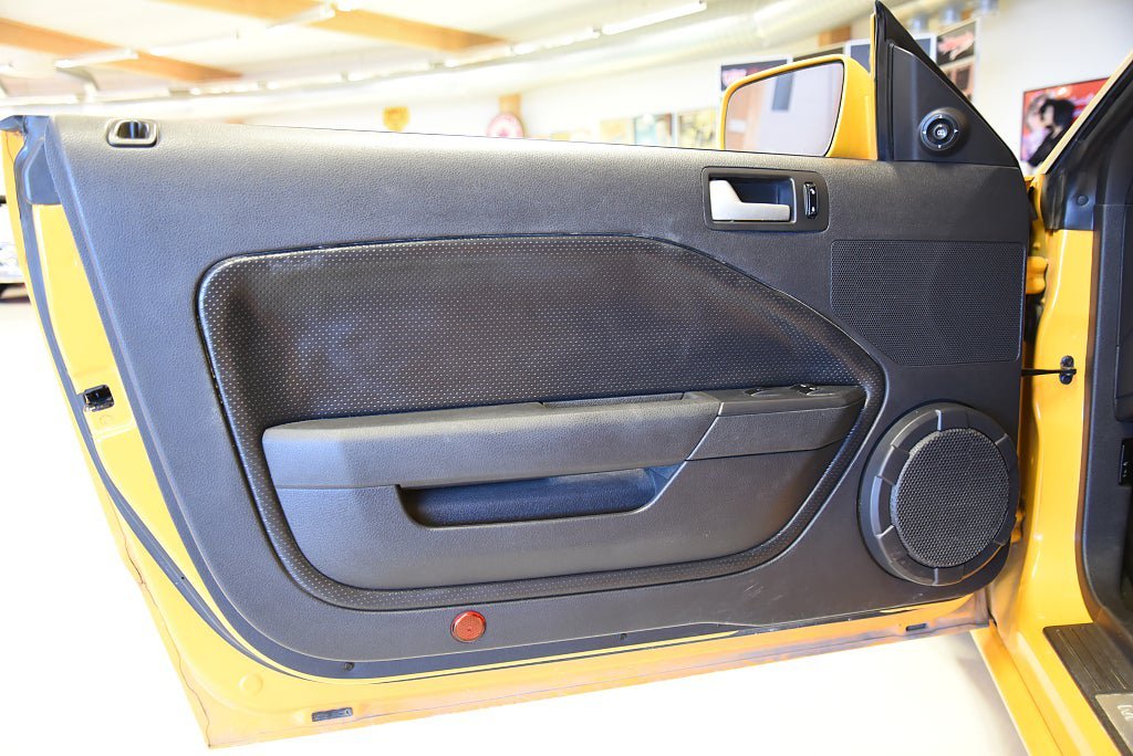 Vehicle Image 35