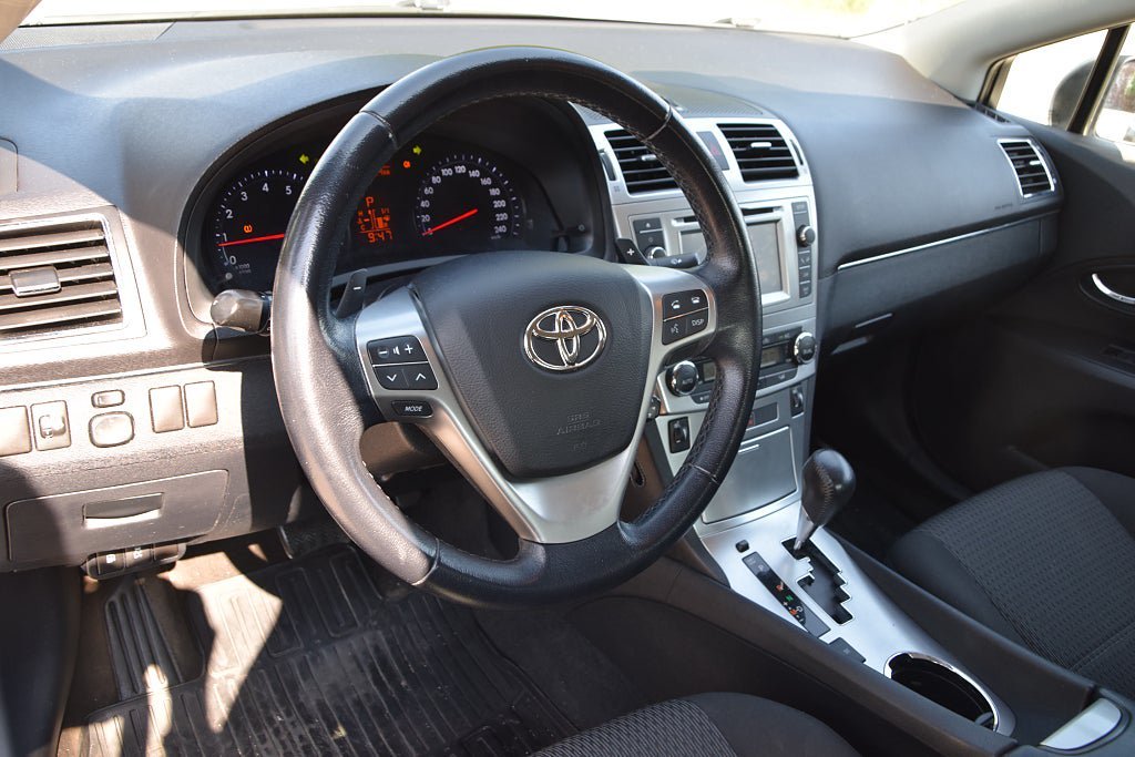 Vehicle Image 17
