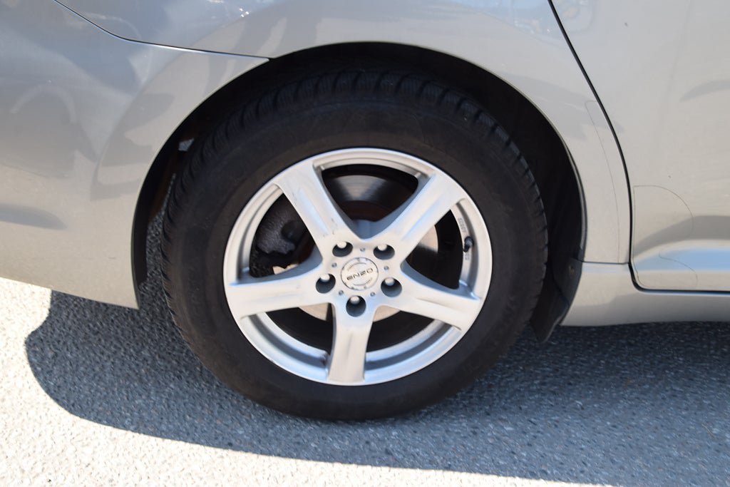 Vehicle Image 21