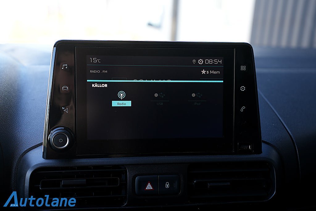 Vehicle Image 15