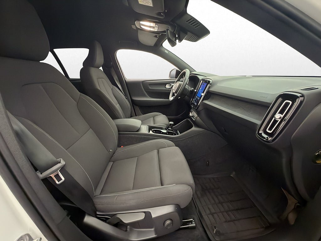 Vehicle Image 23