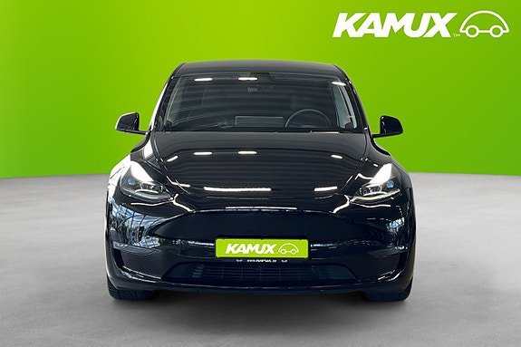 Vehicle Image 6