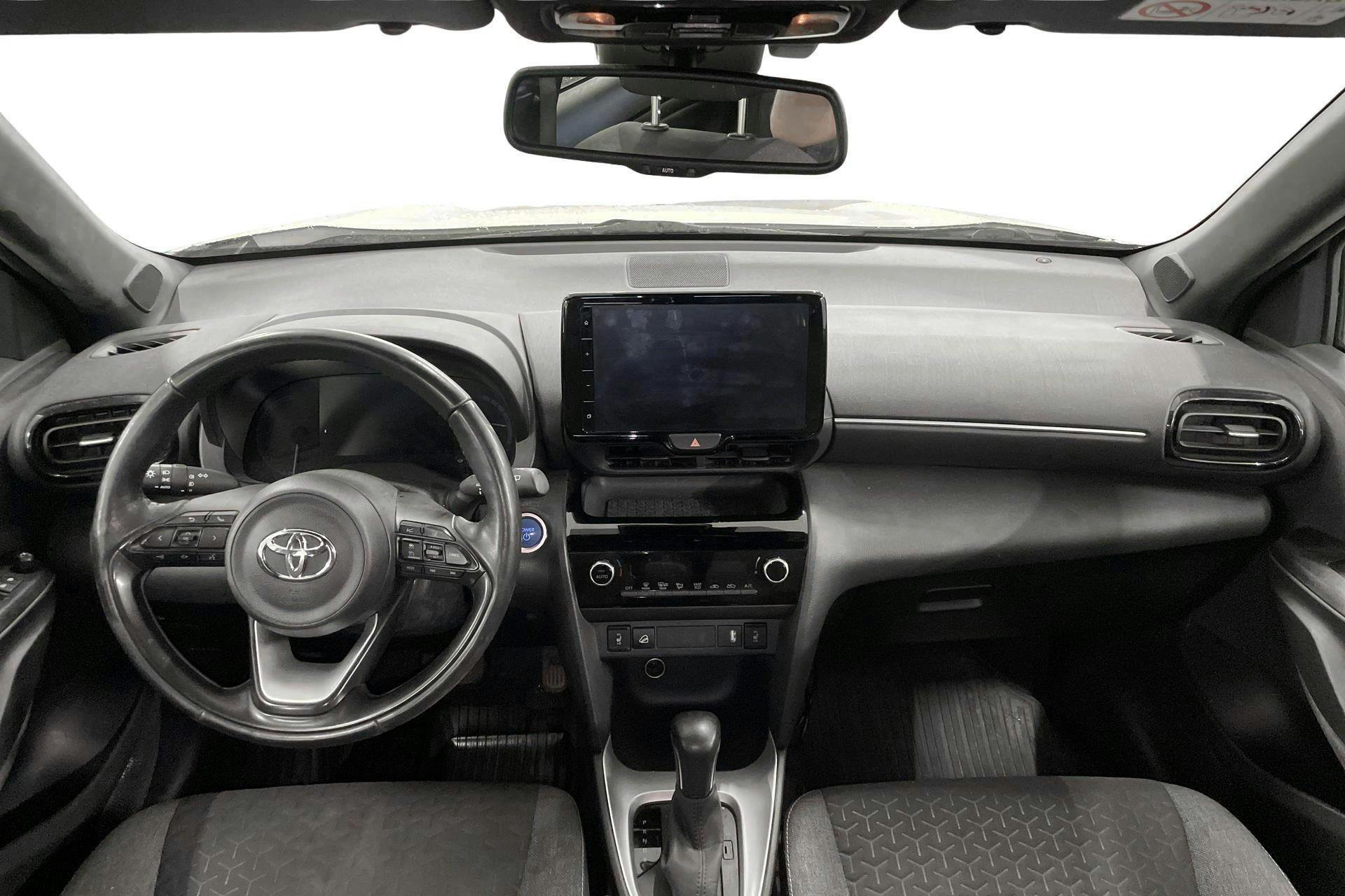Vehicle Image 6