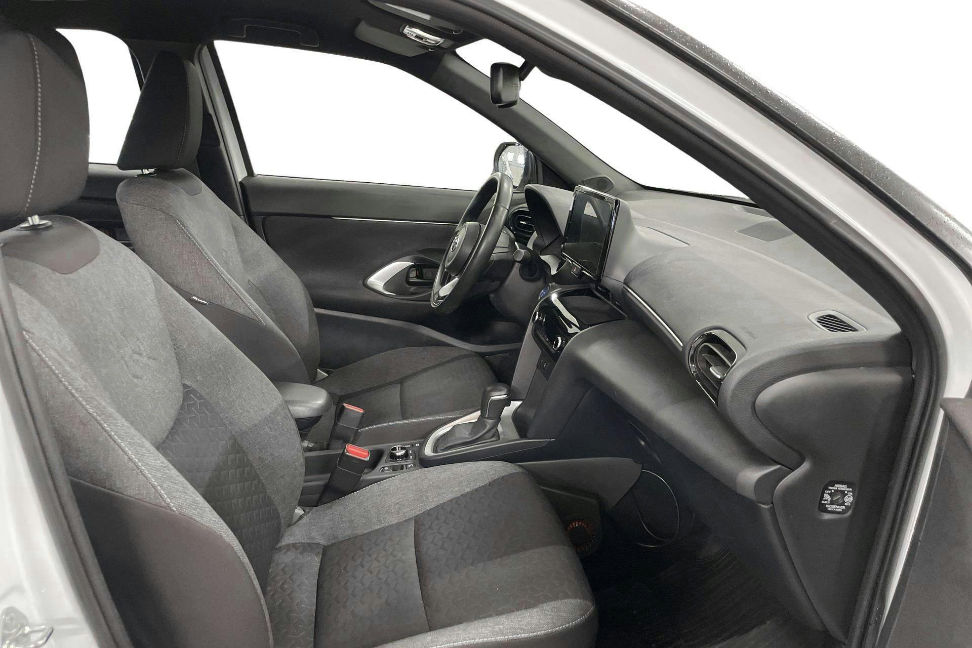 Vehicle Image 7