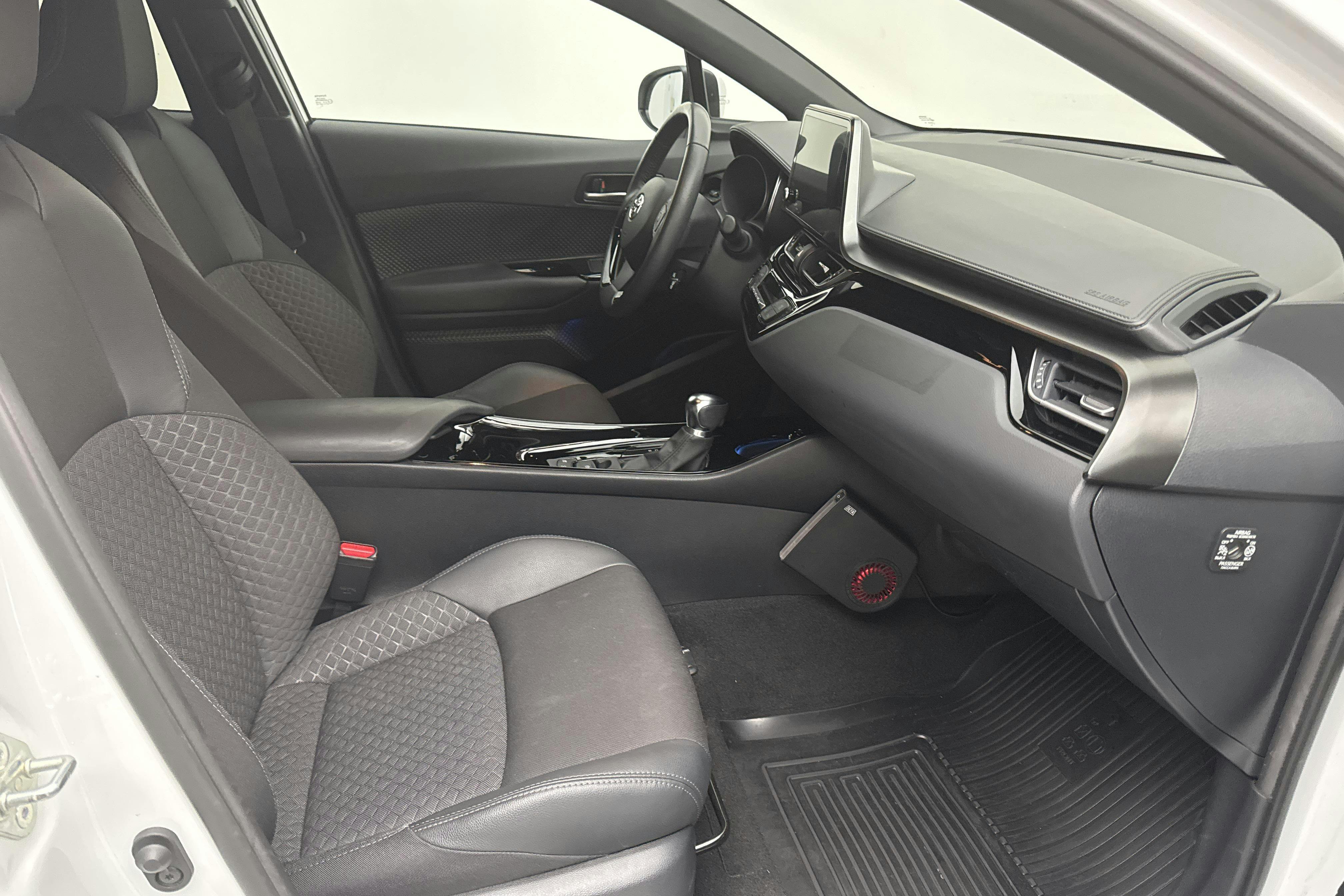 Vehicle Image 7