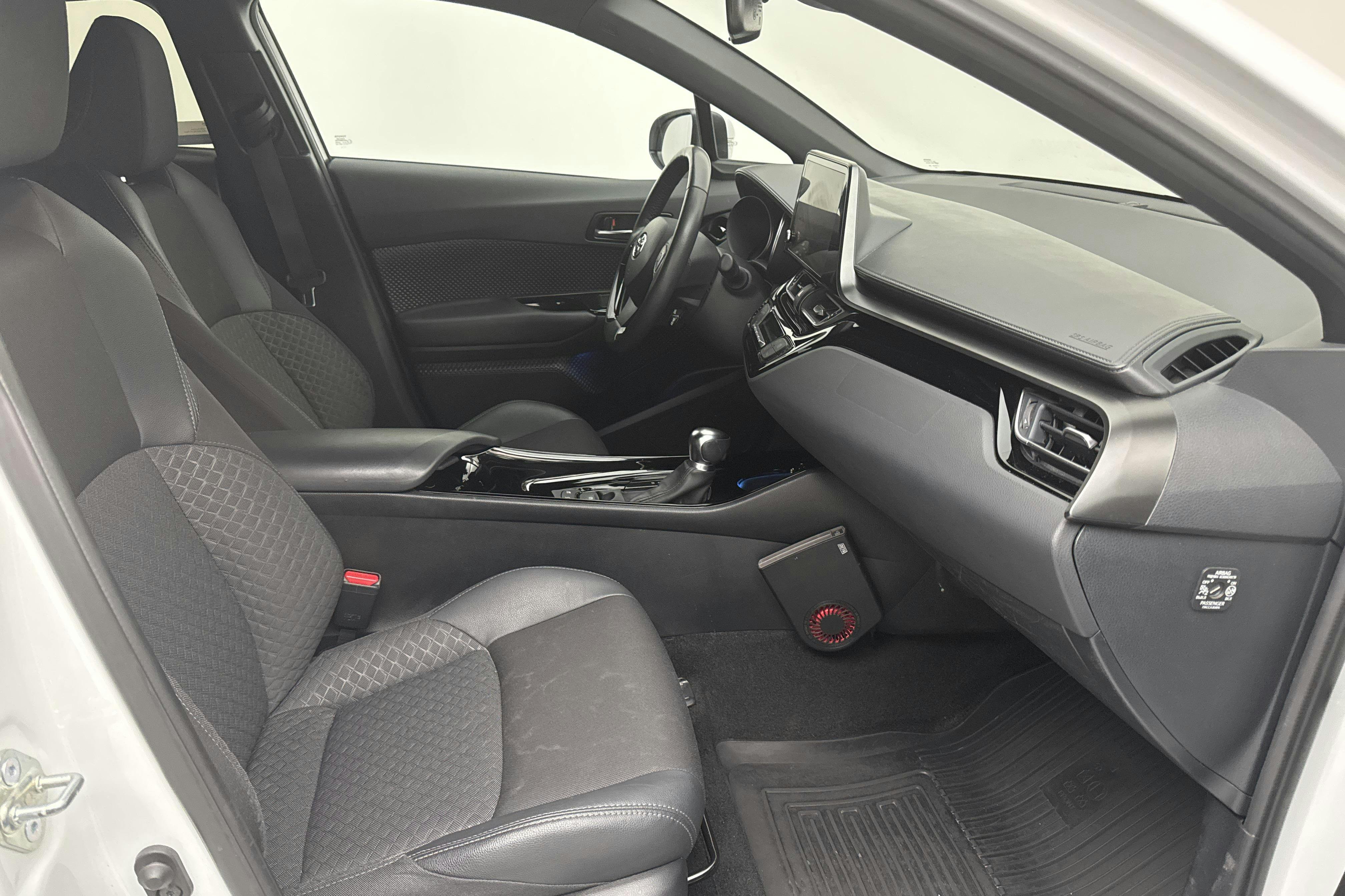 Vehicle Image 7