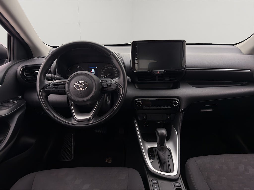 Vehicle Image 12