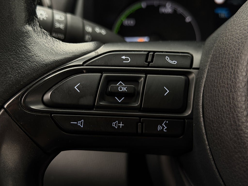 Vehicle Image 15