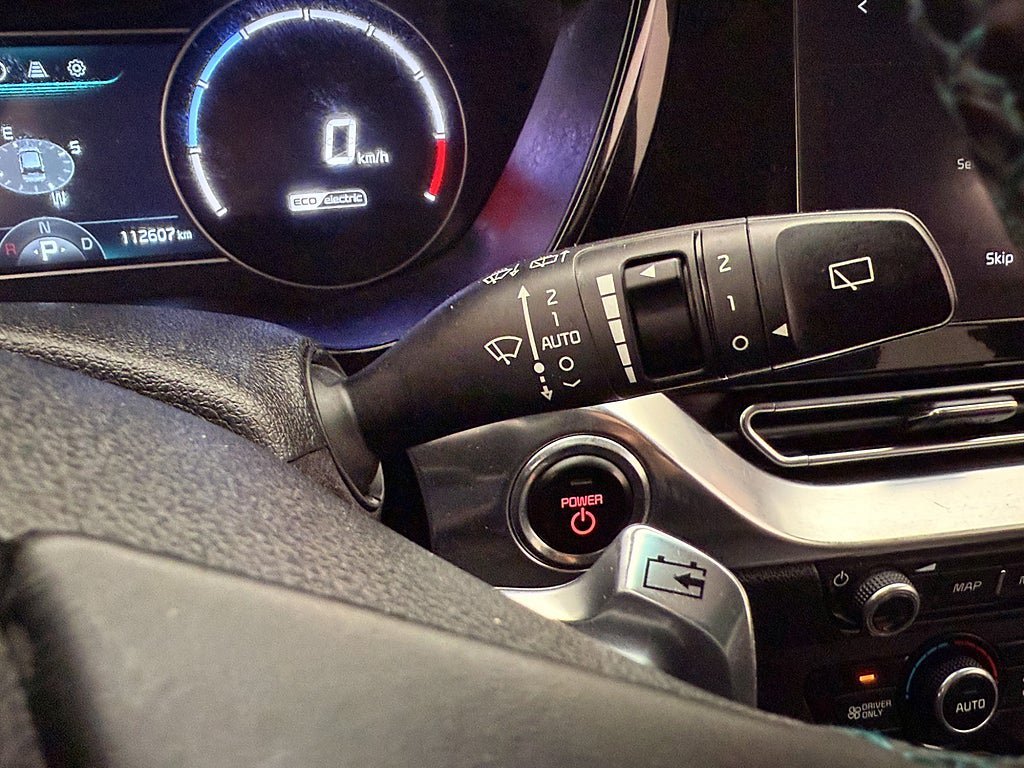 Vehicle Image 28