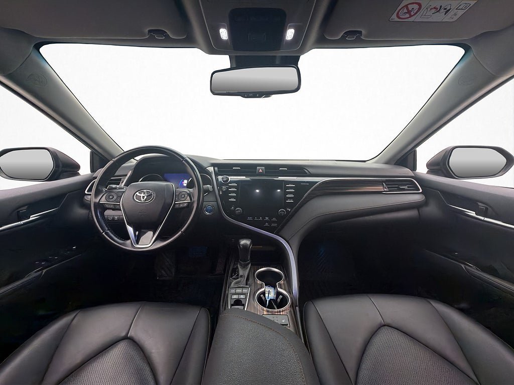 Vehicle Image 13