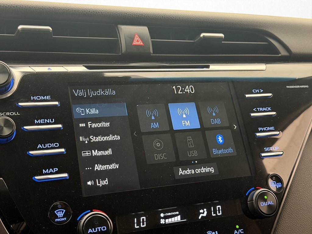 Vehicle Image 25