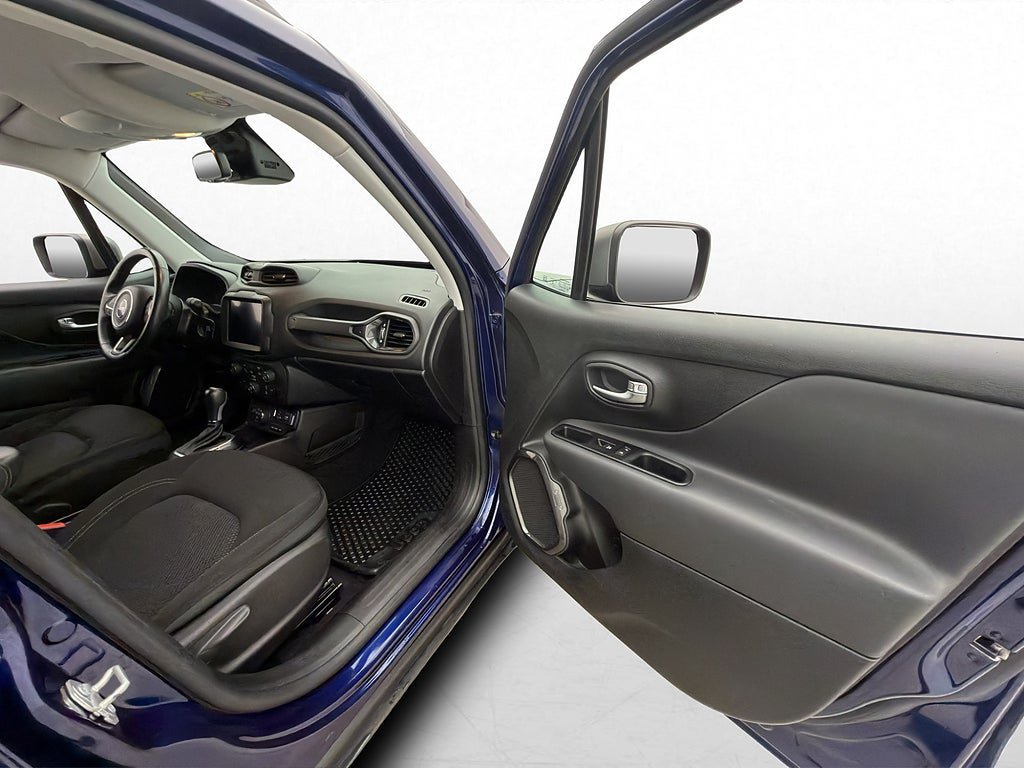 Vehicle Image 26