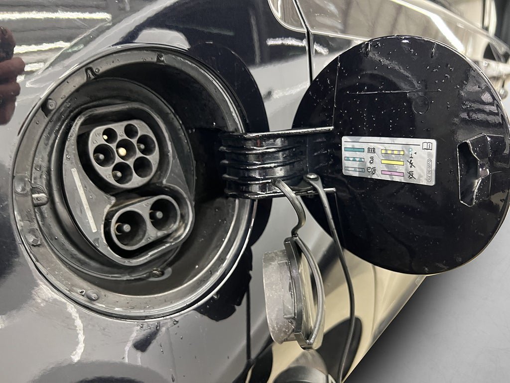 Vehicle Image 25