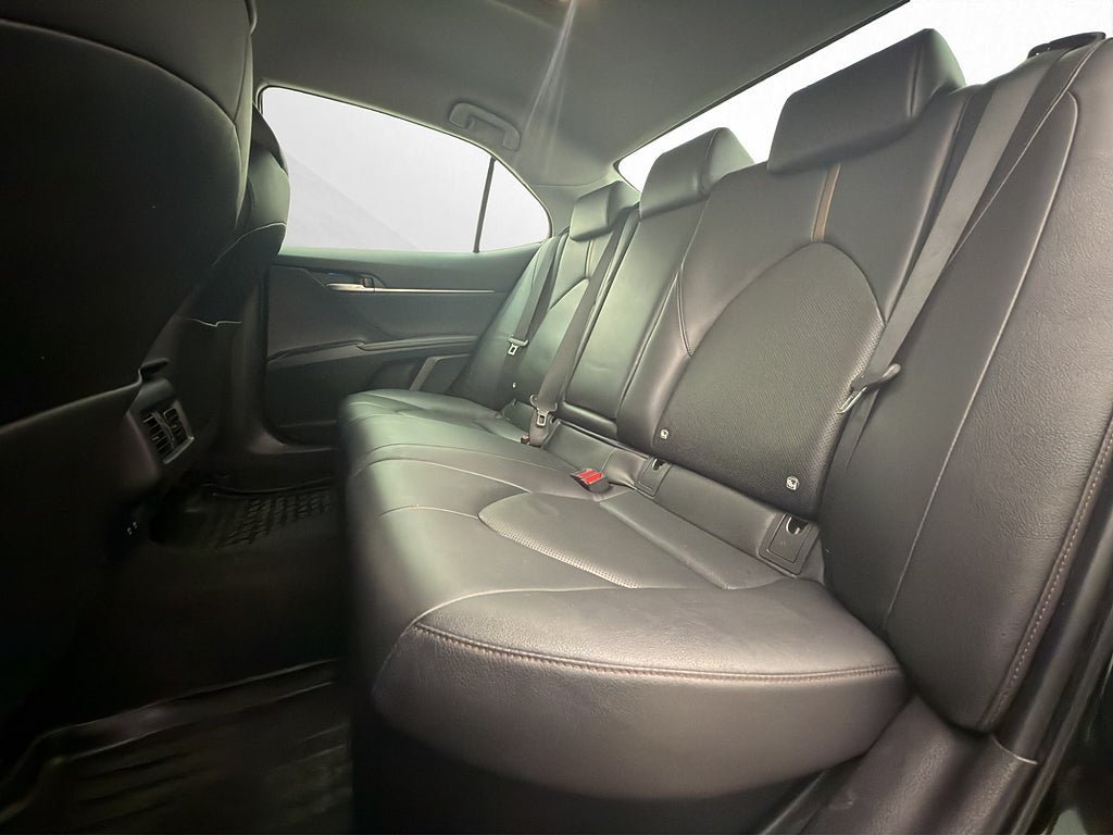 Vehicle Image 30