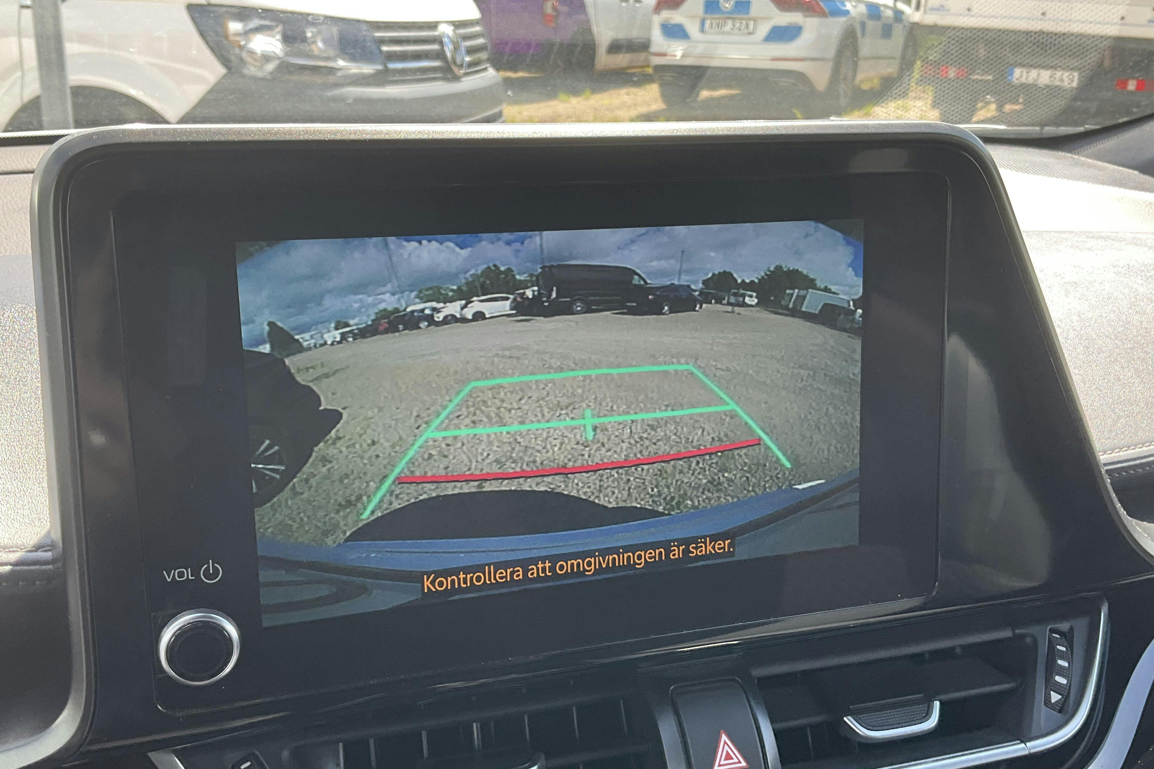 Vehicle Image 11