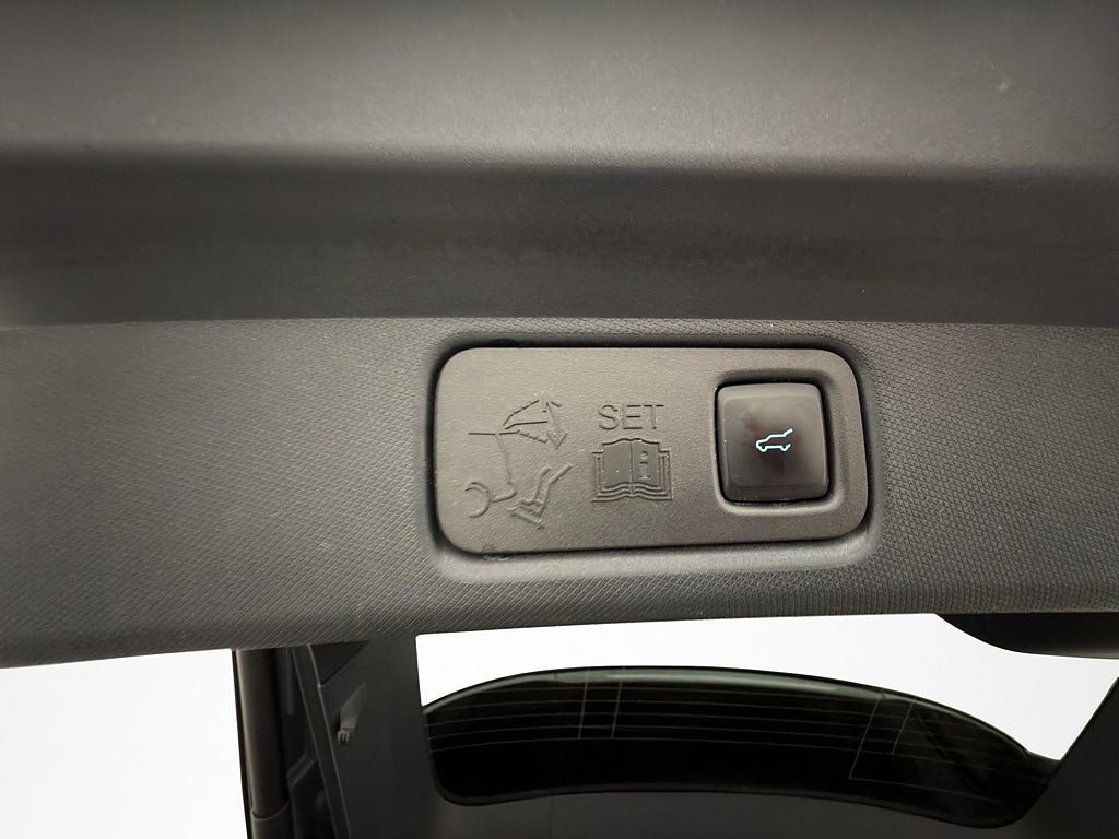 Vehicle Image 29