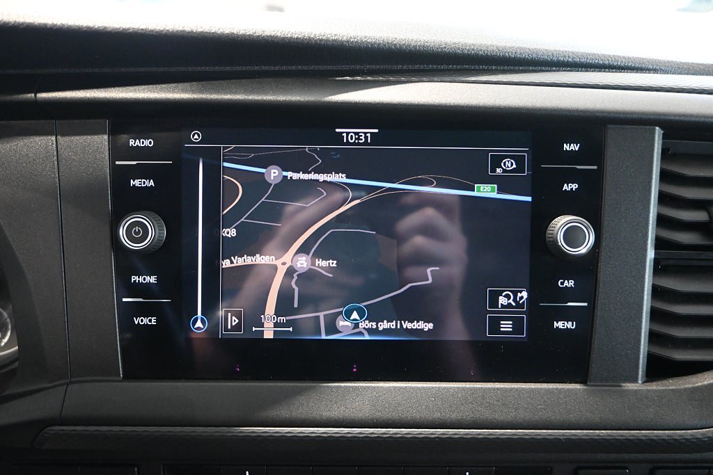 Vehicle Image 18