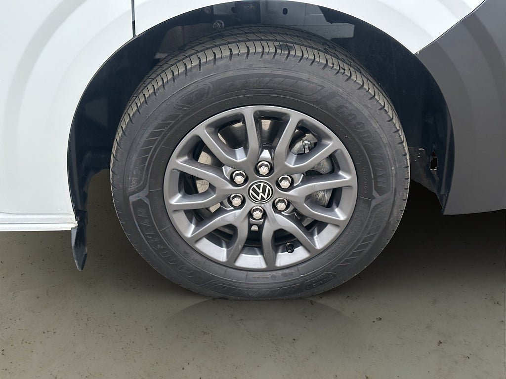 Vehicle Image 31