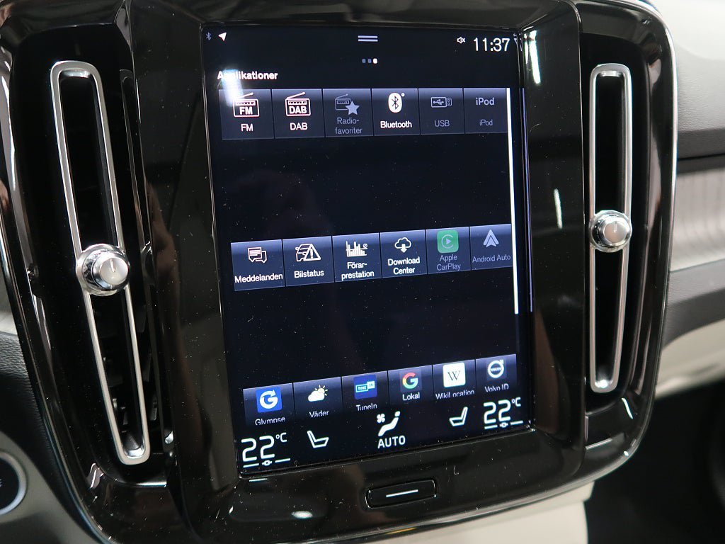 Vehicle Image 32