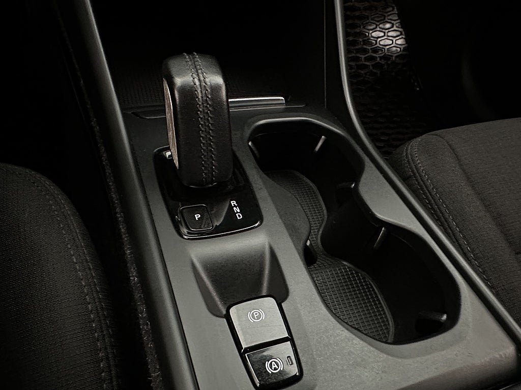 Vehicle Image 24