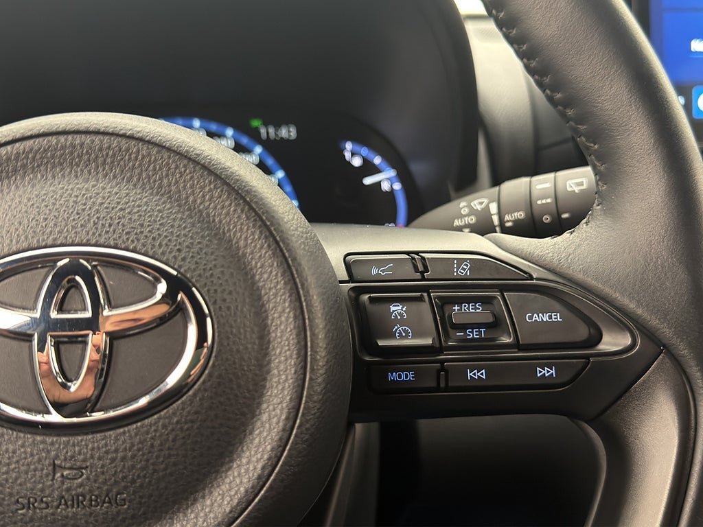 Vehicle Image 22