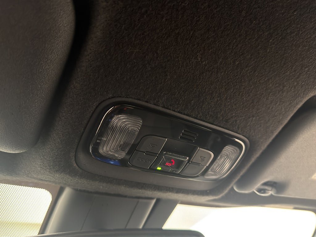 Vehicle Image 24