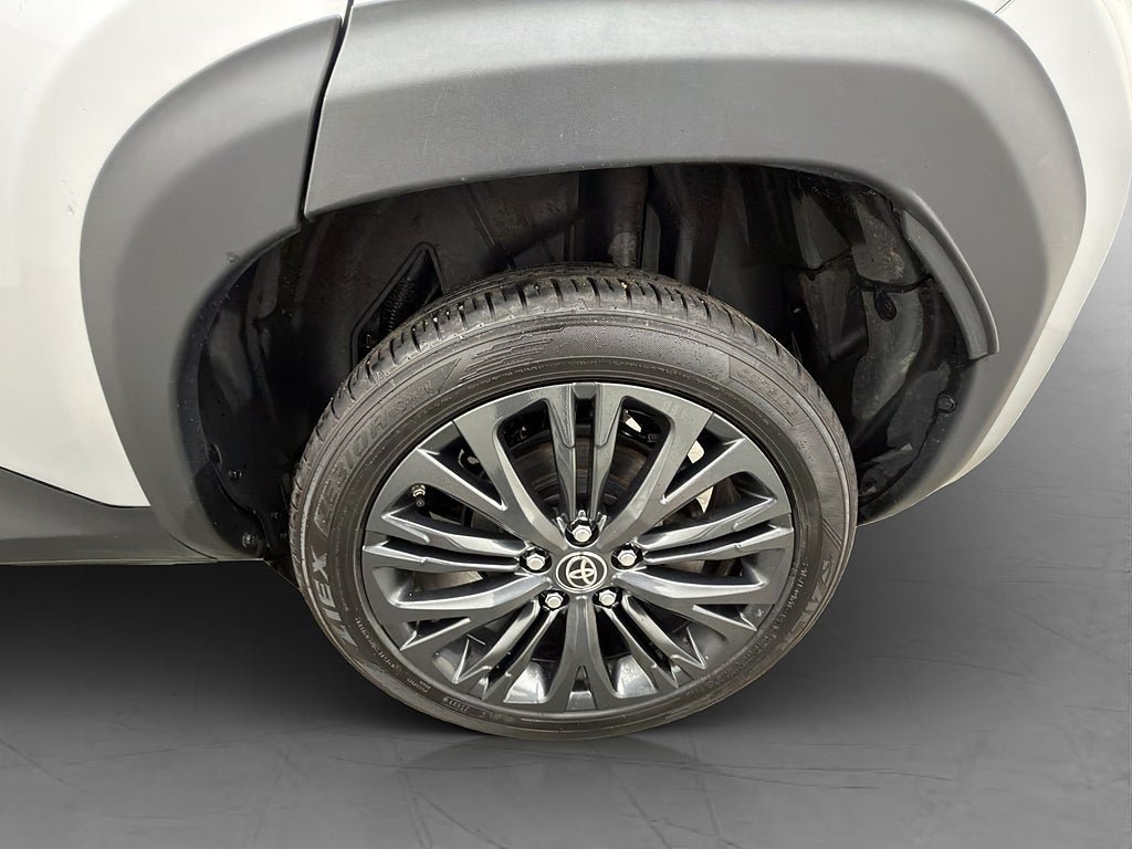 Vehicle Image 36