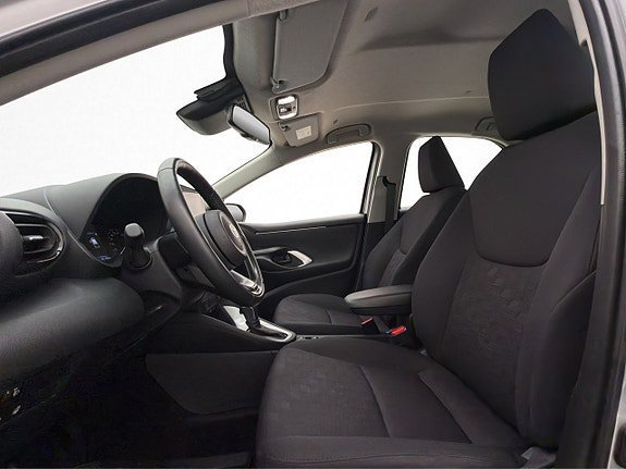 Vehicle Image 10