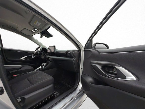 Vehicle Image 23